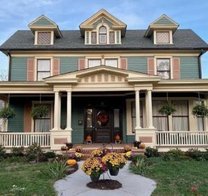 Refresh Your Home with Our Siding Painting Services